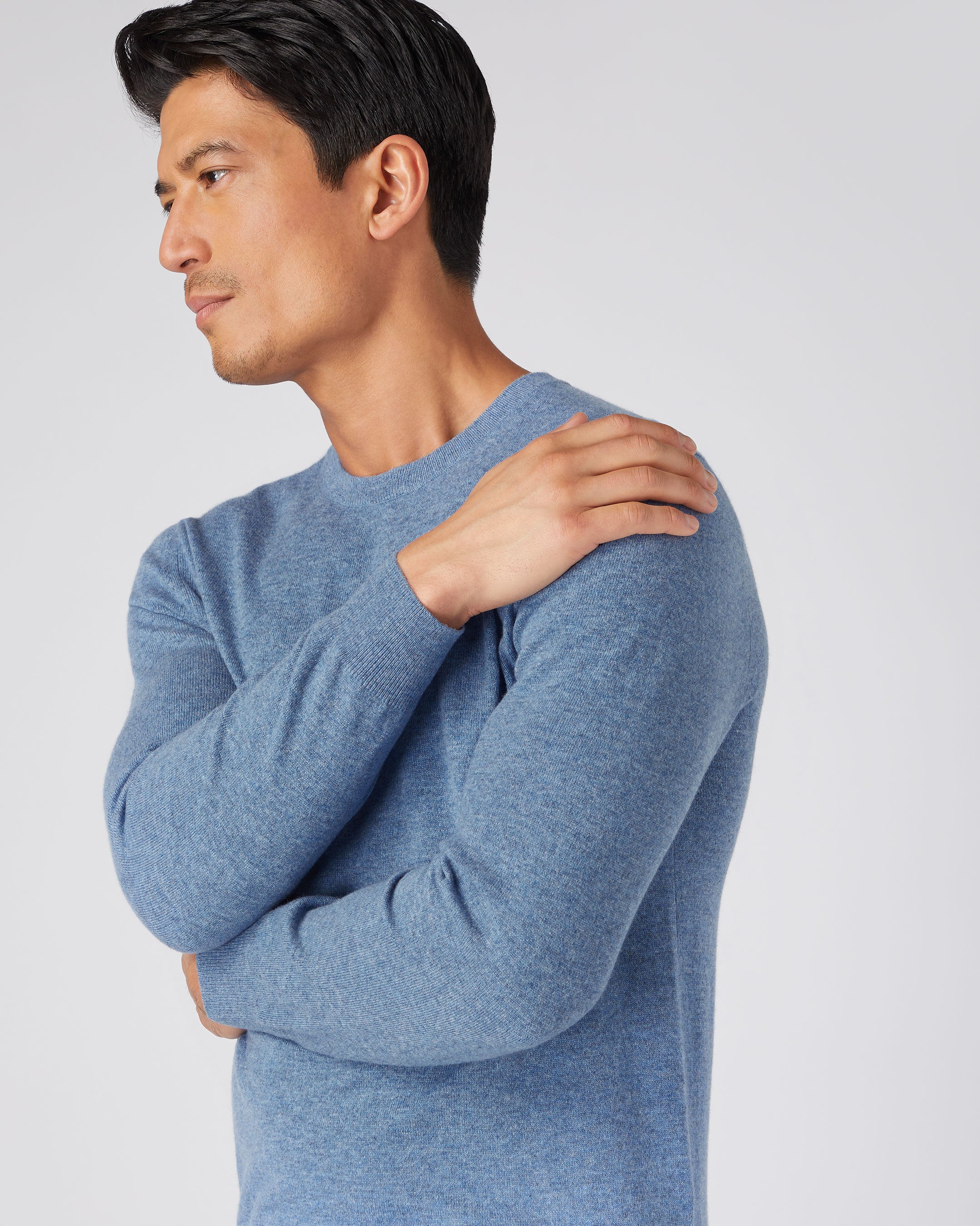 Men's The Oxford Round Neck Cashmere Jumper Faded Indigo Blue | N.Peal