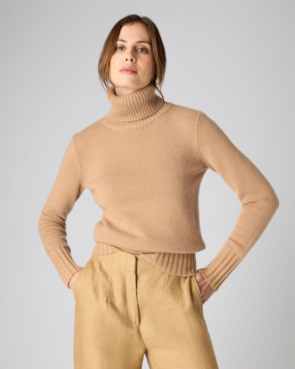 Women's Chunky Roll Neck Cashmere Jumper Sahara Brown