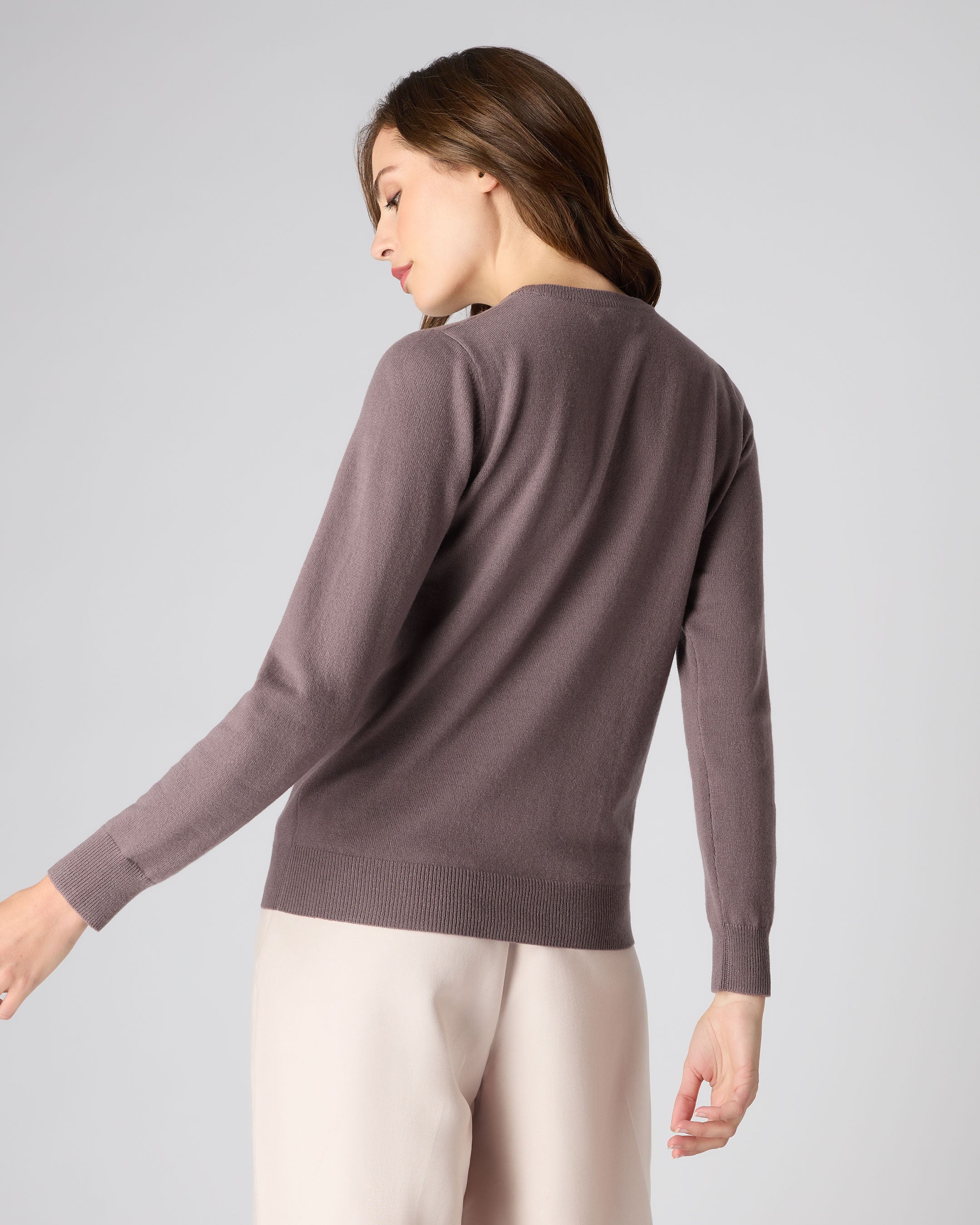 Women's Round Neck Cashmere Jumper Grape Purple | N.Peal