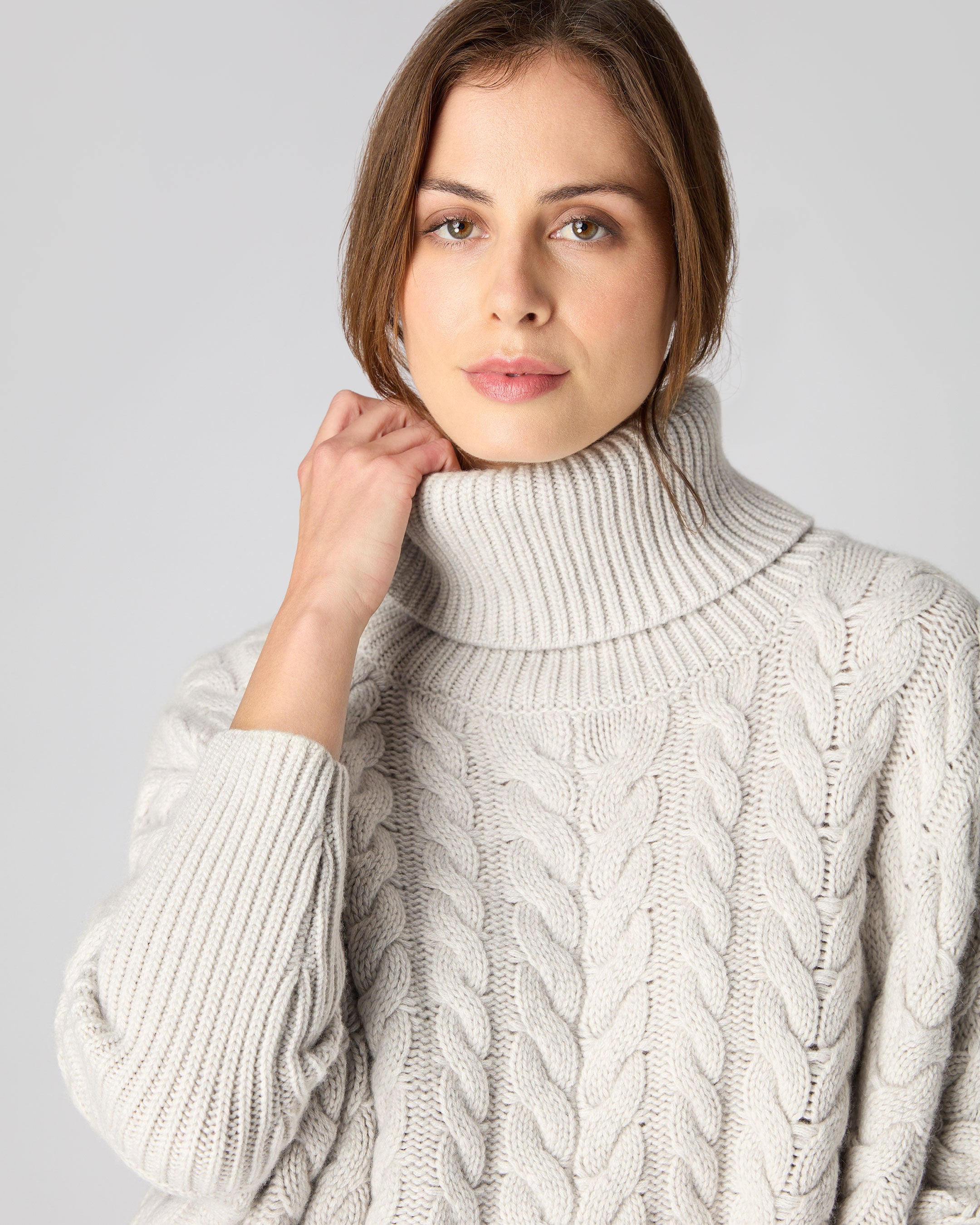 Women's Oversize Cable Cashmere Jumper Pebble Grey | N.Peal