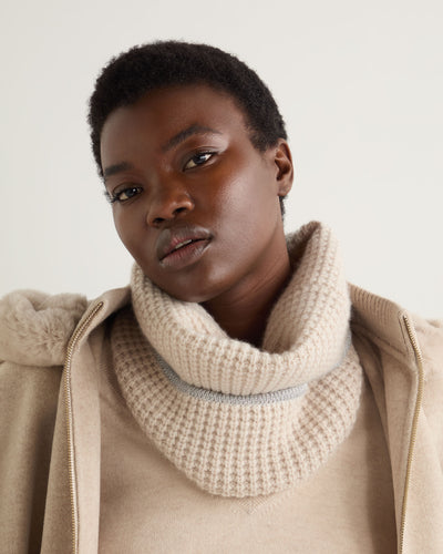 N.Peal Women's Waffle Stitch Cashmere Snood With Lurex Ecru White