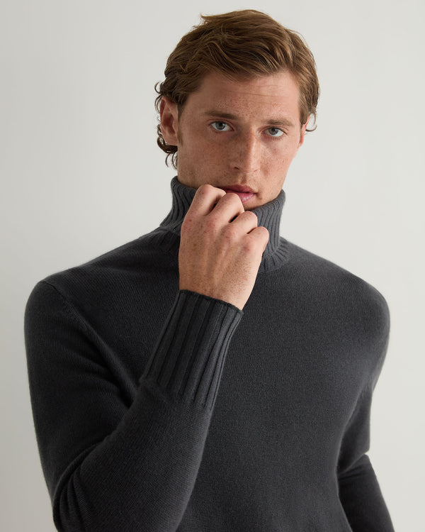 N.Peal Men's Brompton Roll Neck Cashmere Jumper Anthracite Grey