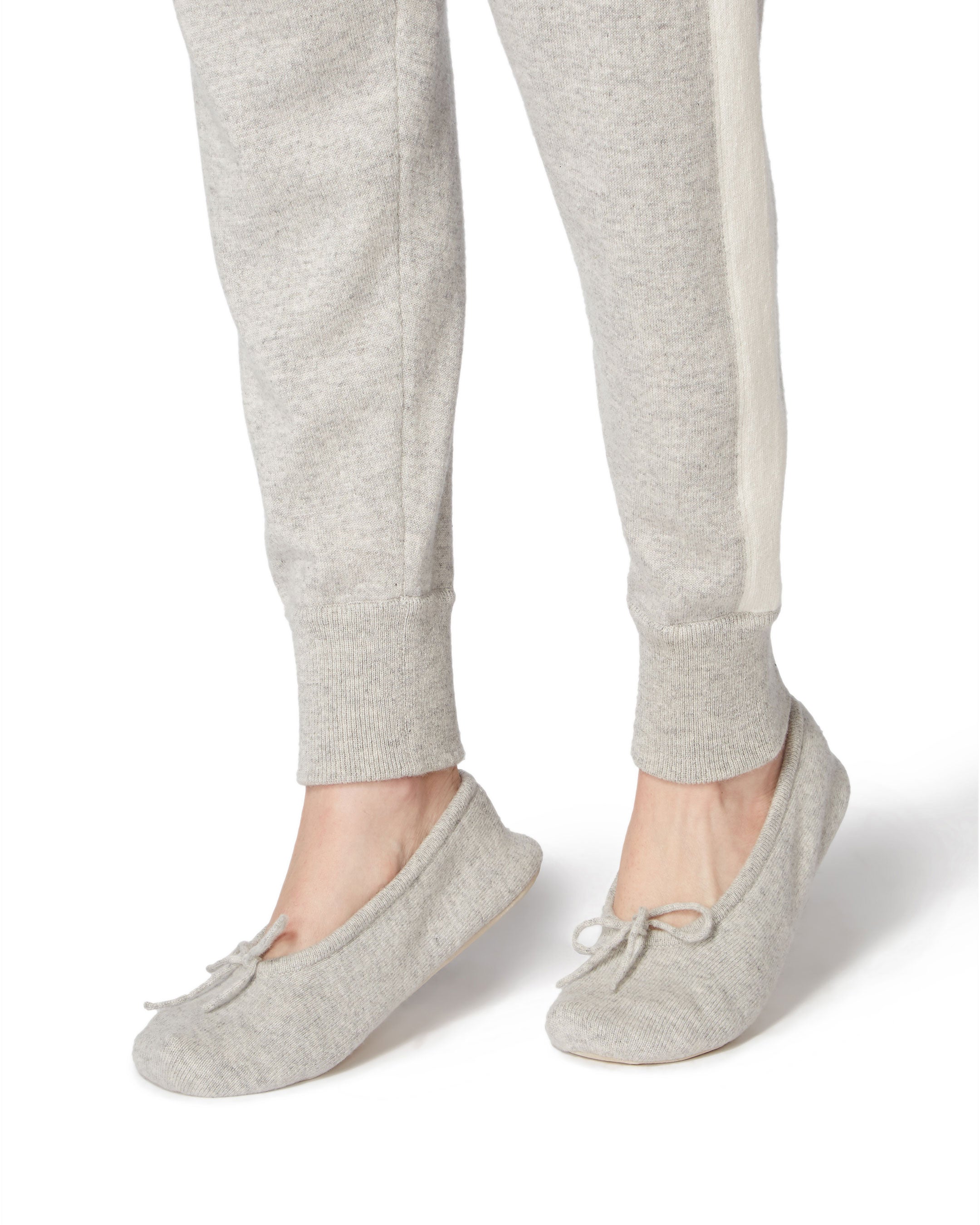 Cashmere slippers deals womens