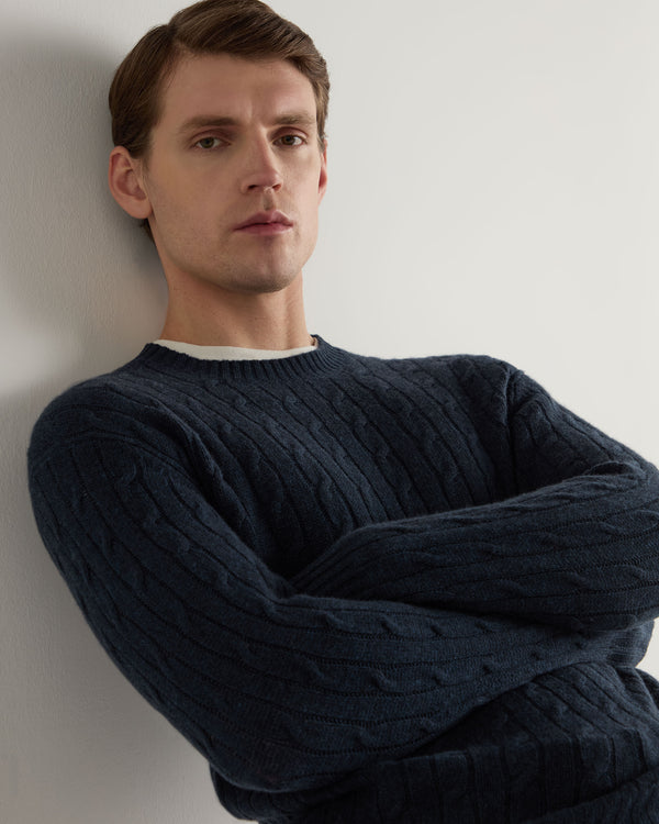 N.Peal Men's Thames Cable Round Neck Cashmere Jumper Indigo Blue