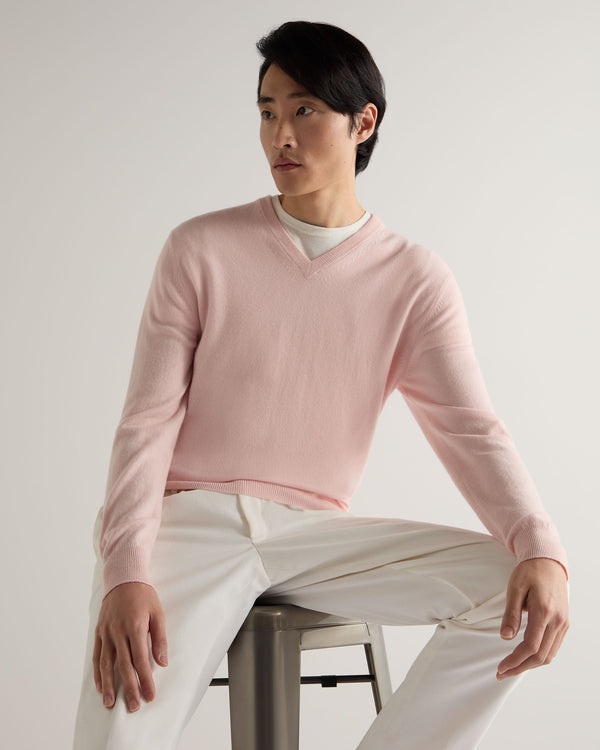 N.Peal Men's Burlington V Neck Cashmere Jumper Blossom Pink