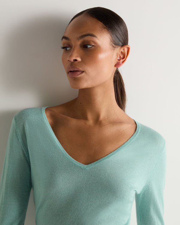 N.Peal Women's Imogen Superfine Cashmere V Neck Jumper Mint Green