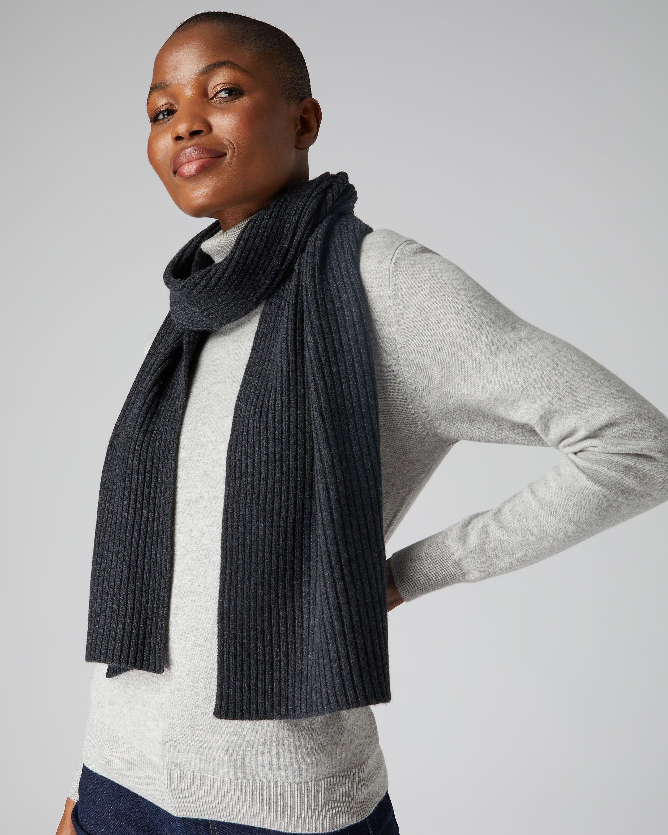 Charcoal grey cashmere clearance scarf