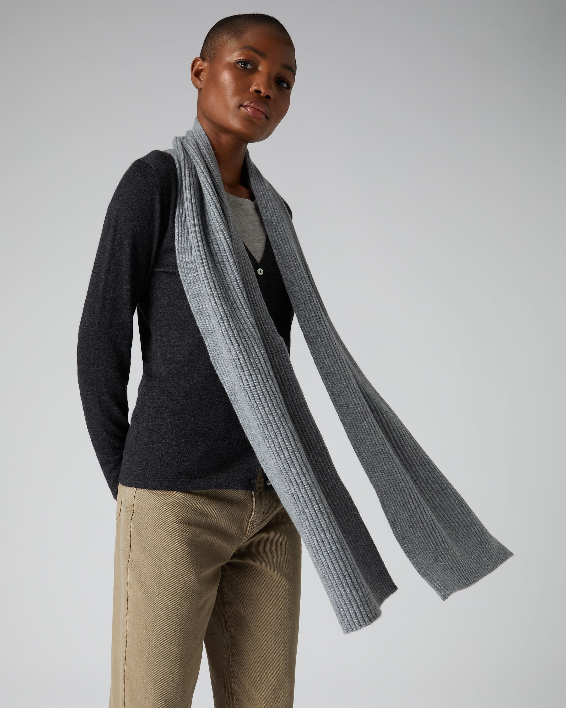 Gray cashmere deals scarf