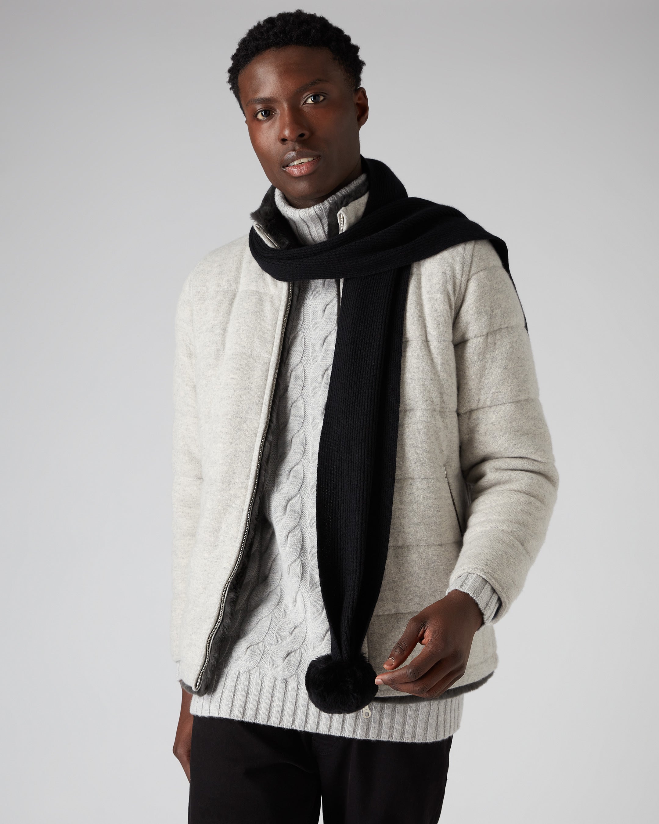 Black store ribbed scarf