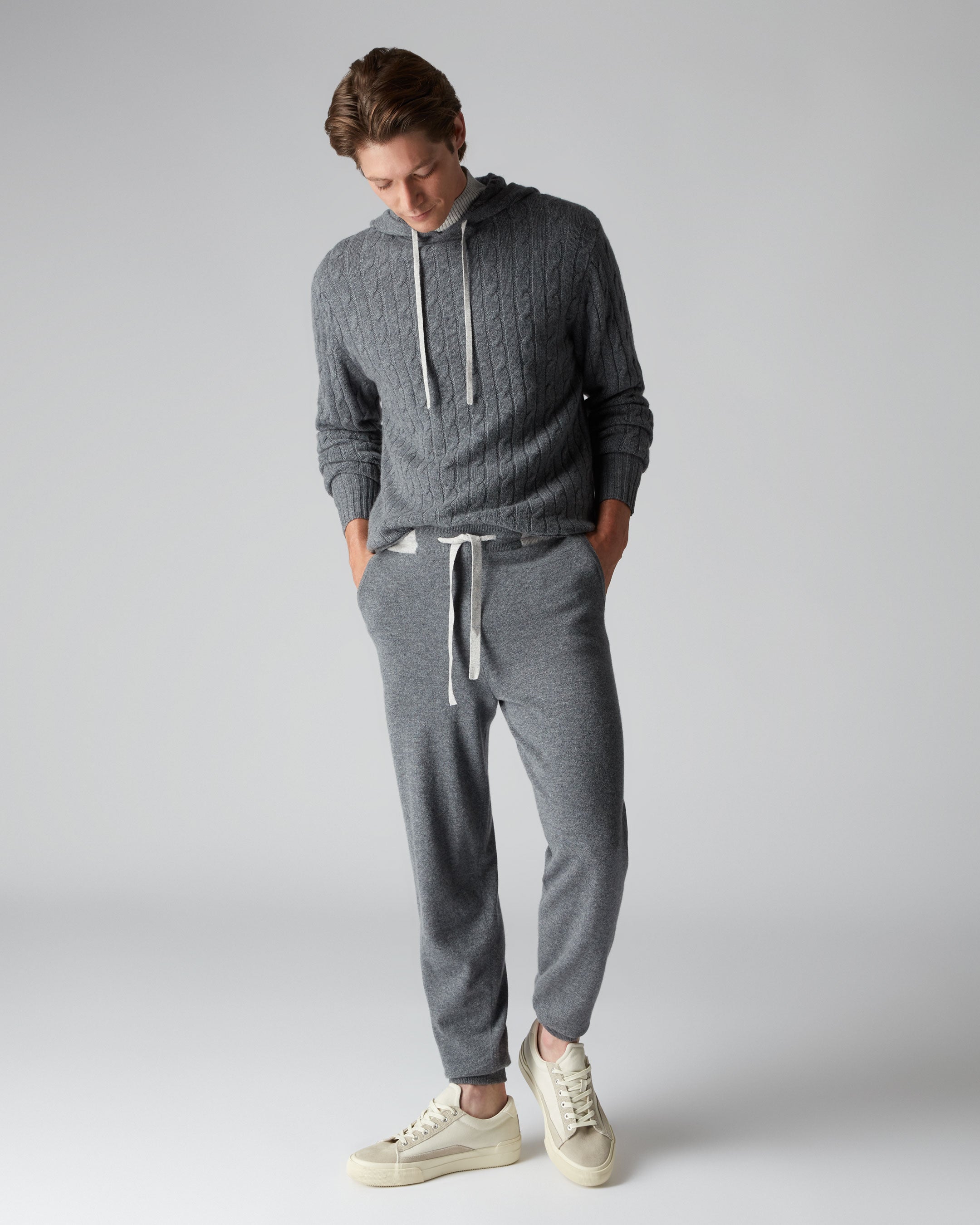 Men s Cashmere Joggers Complimentary Delivery N.Peal UK