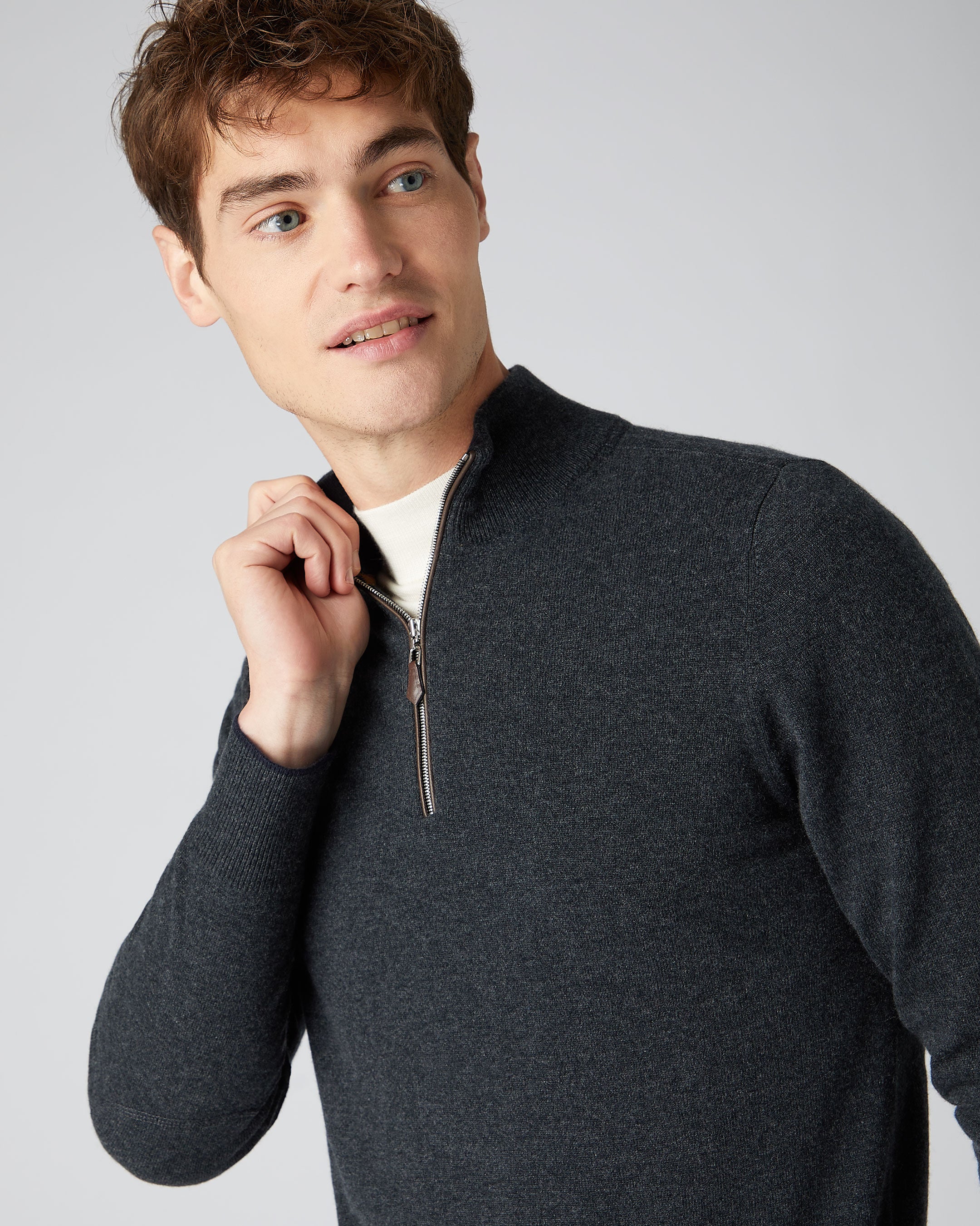 Men's The Carnaby Half Zip Cashmere Jumper Dark Charcoal Grey | N.Peal