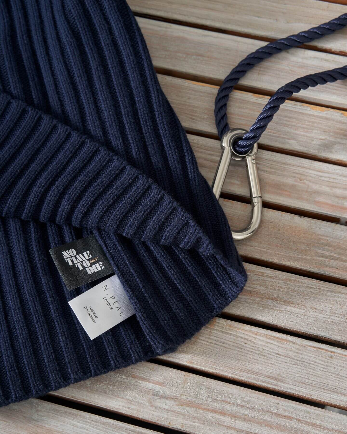 007 Ribbed Army Sweater Navy Blue | N.Peal