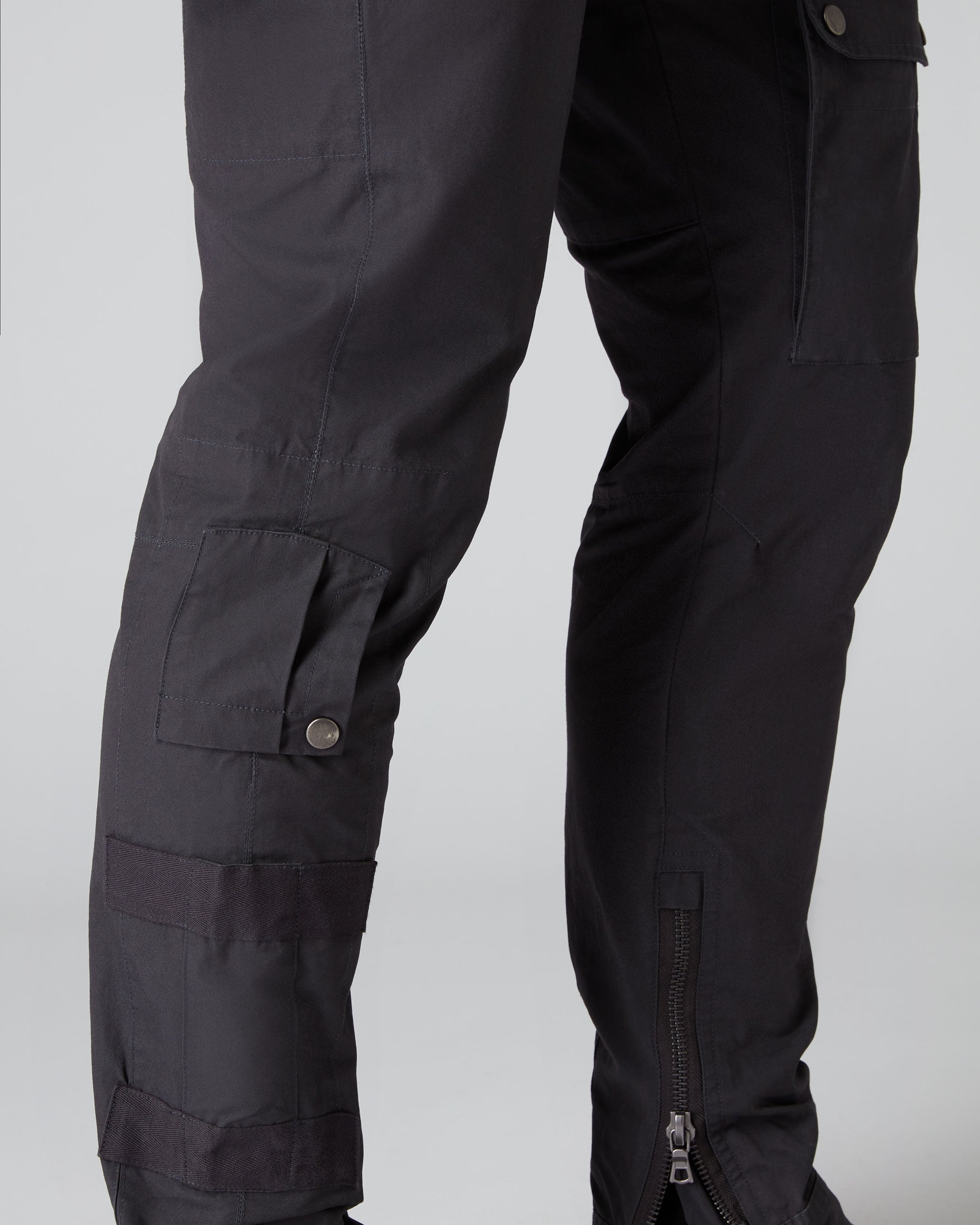 Rare Rabbit Men's Inbuil Black Mid-Rise Regular Fit Cargo Trousers